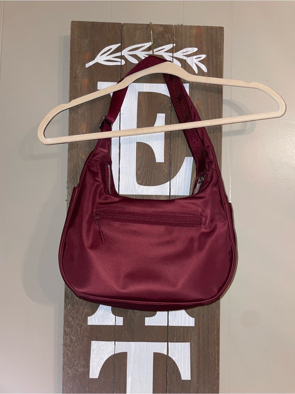 lululemon athletica Burgundy Shoulder Bag 4L - Picture 4 of 5